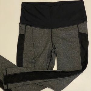 SOLD Mono B Heather Grey Mesh Pockets Leggings, size L
